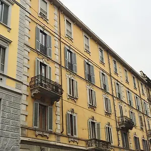 Arno , Milánó Olaszország